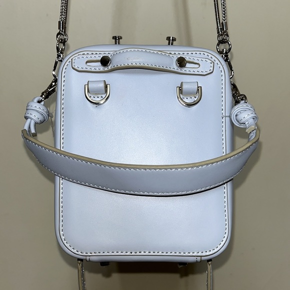 Hanwen New York Camera & AirPod pouch bag - Picture 8 of 8